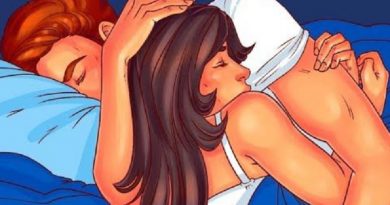 10 Couple Sleeping Positions